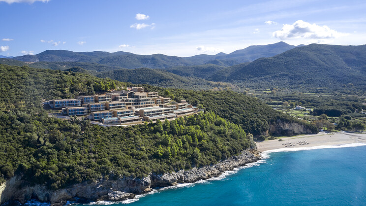 Elix, Mar-Bella Collection